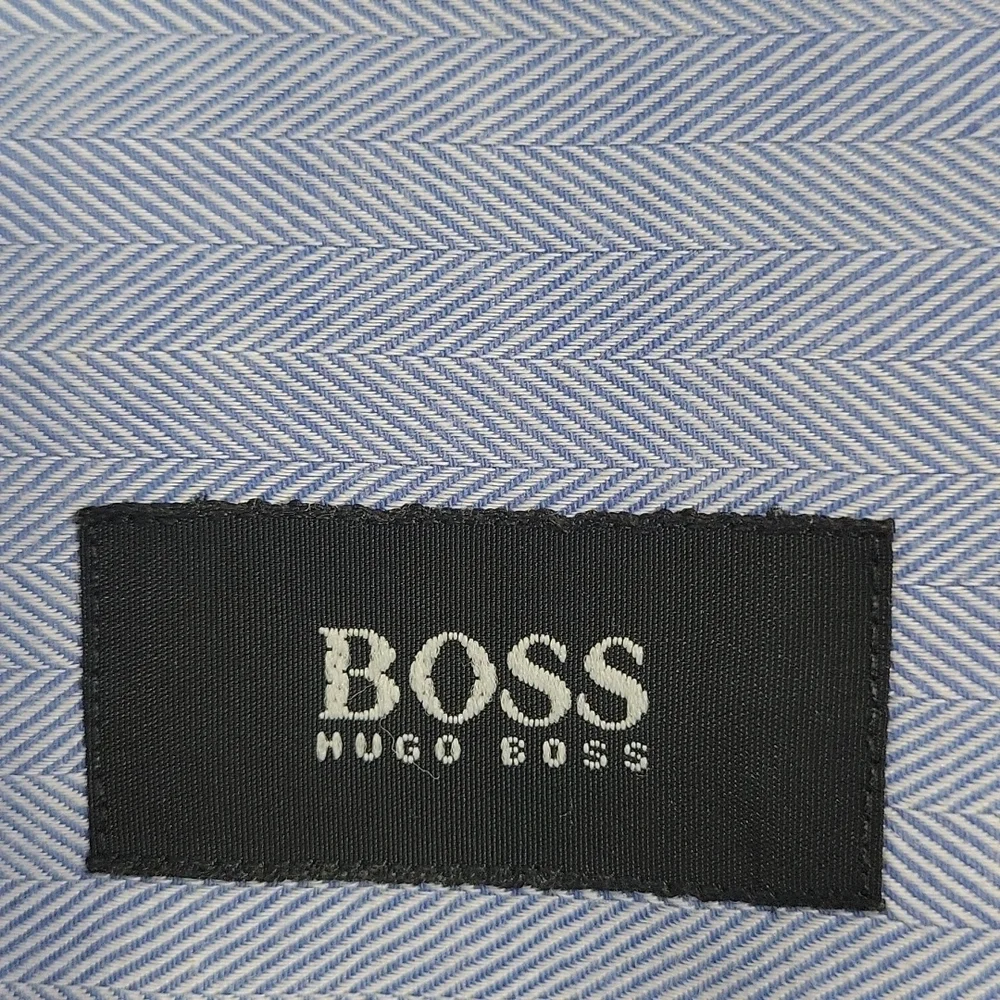 HUGO BOSS blue long sleeve button front dress shirt 16 34/35